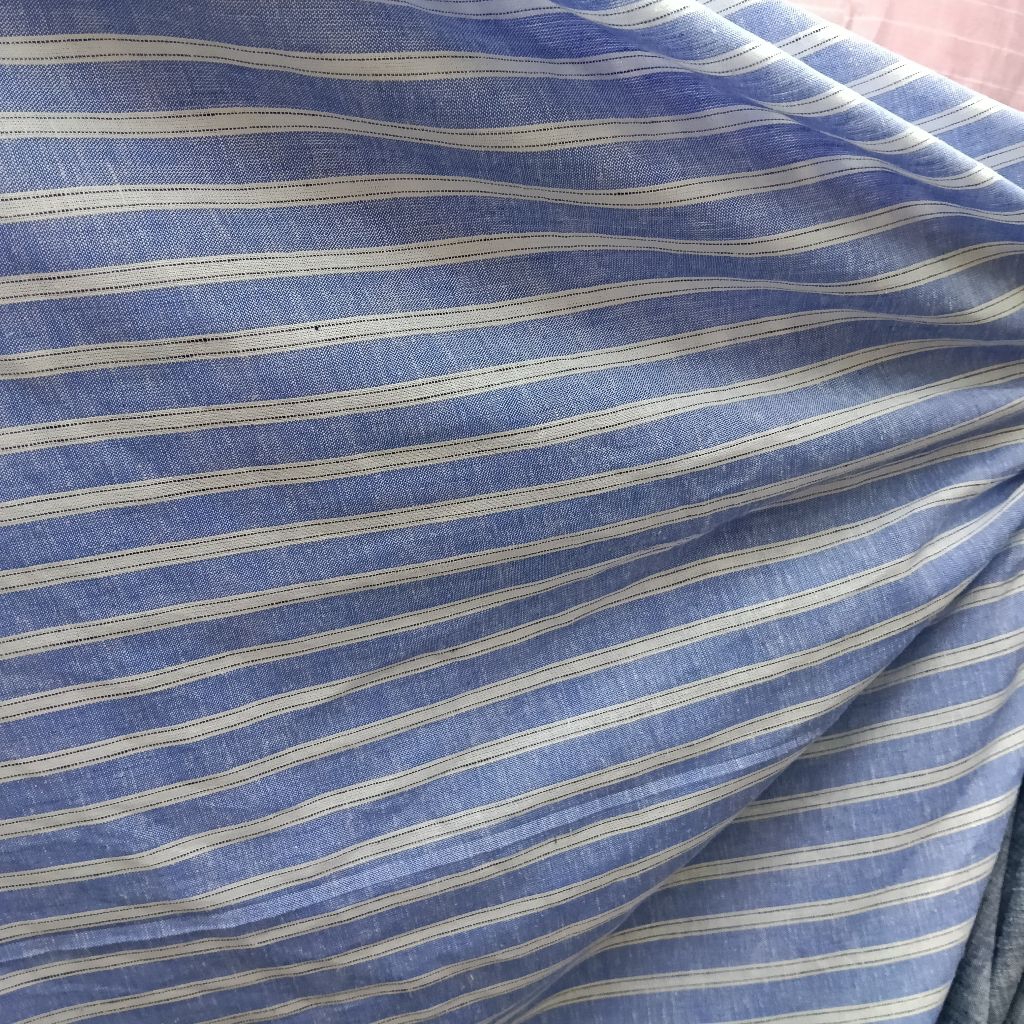 kain katun linen salur biru (harga tuk setengah meter)