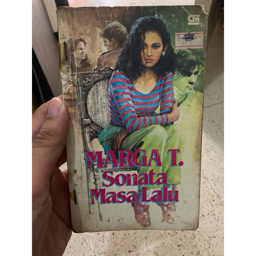 NOVEL MARGA T. SONATA MASA LALU