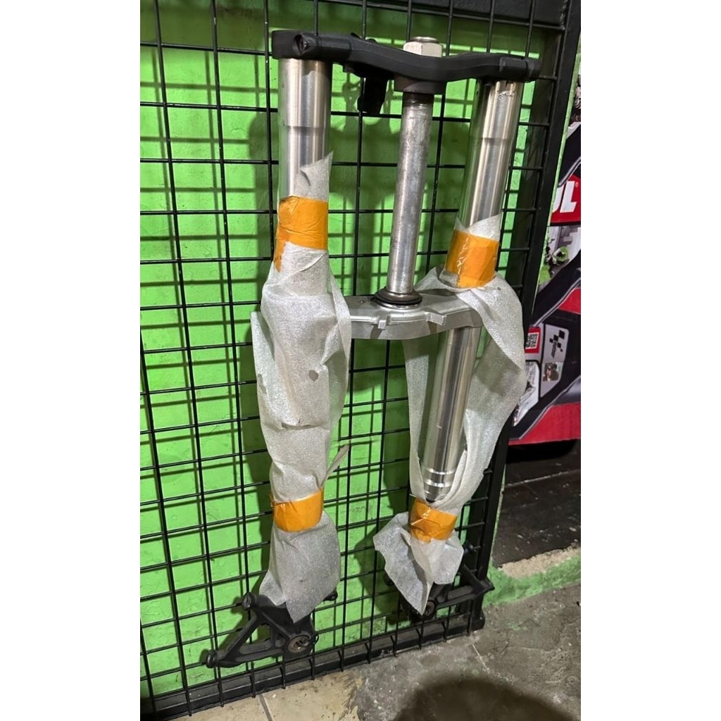 Shock USD Moge Zx6R Original