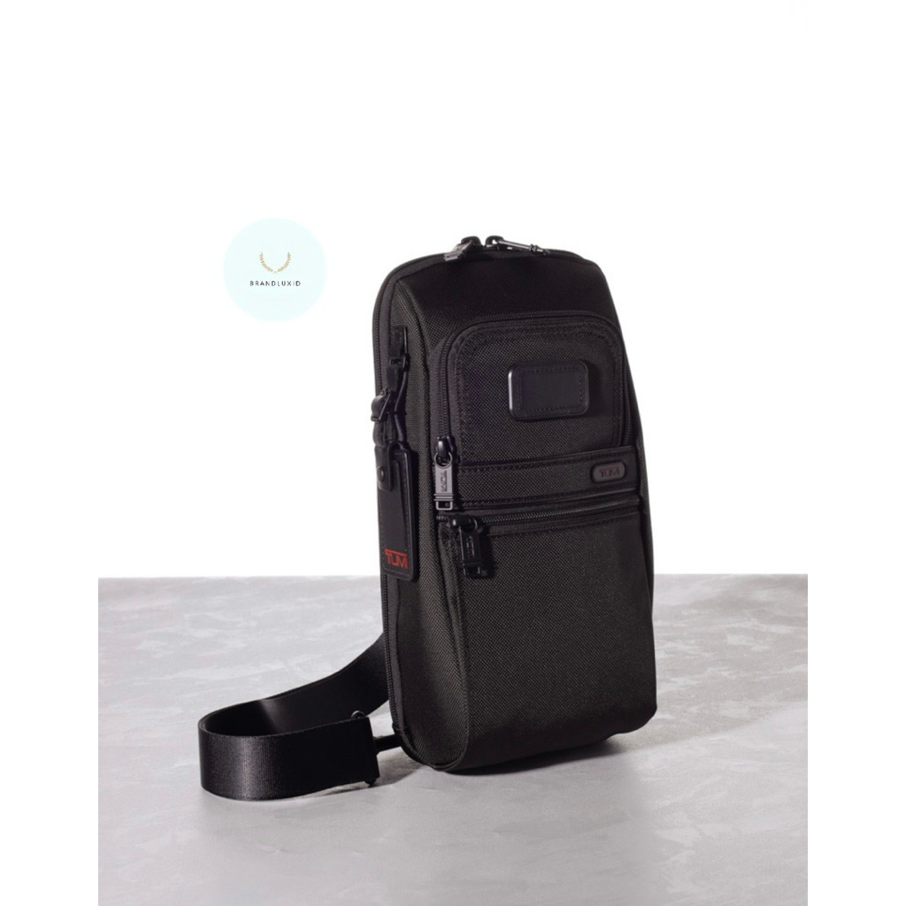 Tumi Gen 4.3 Core Compact Sling Bag in Black Ballistic Nylon