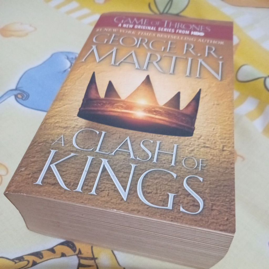 A Clash of Kings - George R. R. Martin