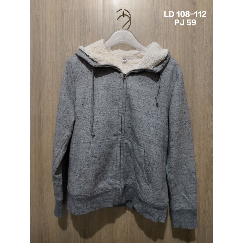 CREWNECK HOODIE CELANA GLOBAL UNIQLO GLOBAL WORK