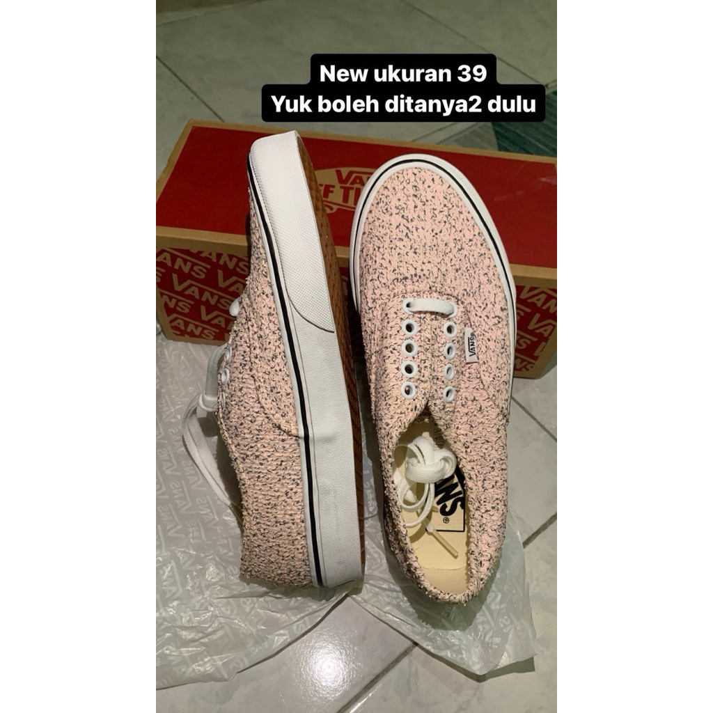 Vans Authentic wanita warna pink New