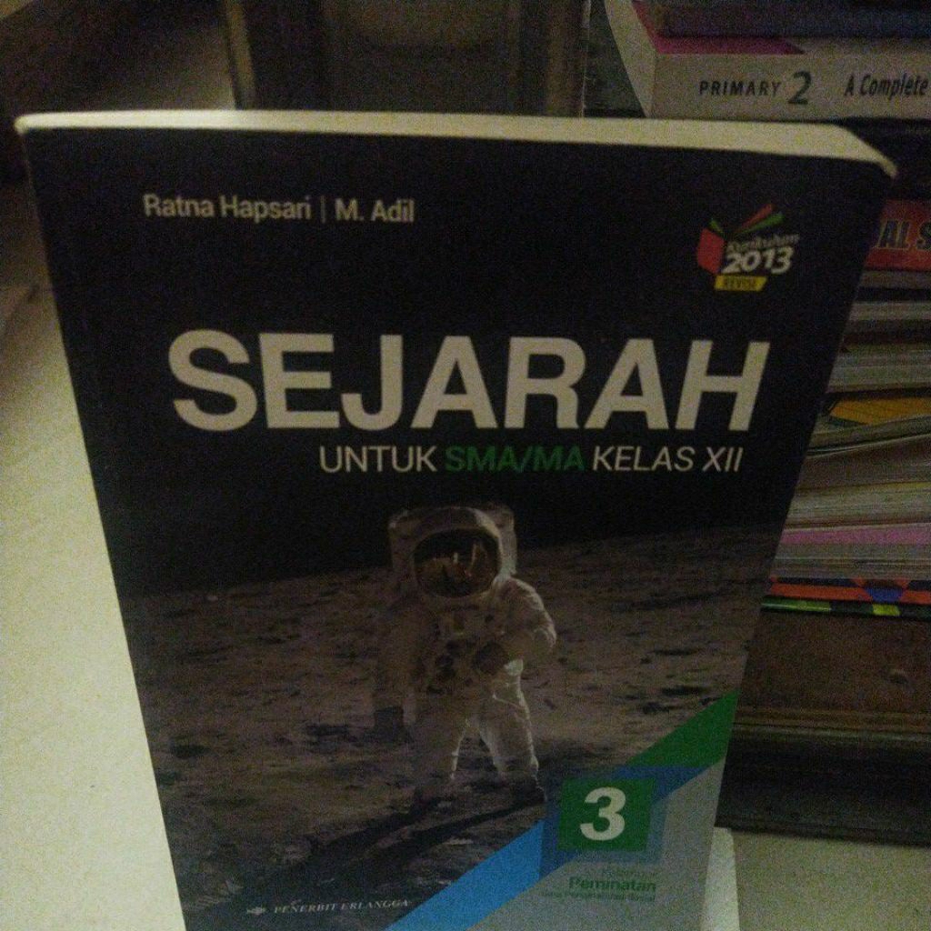 buku bekas sejarah Indonesia sma/ma kelas XII kelompok peminatan buku original masih layak pakai kur