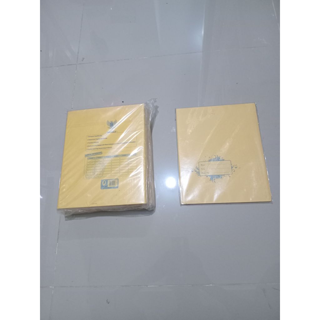 

Sampul Buku Tulis Samson Nama Ukuran Kwarto Boxy - Pack isi 20 Lembar.