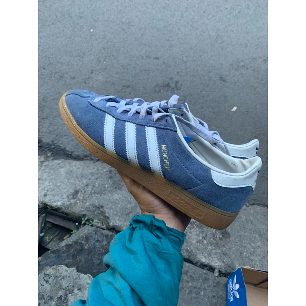 adidas munchen second