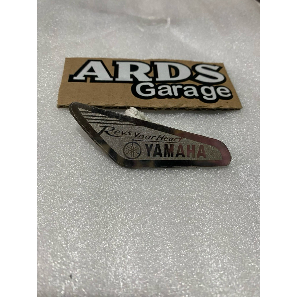 pemanis batok kepala mio sporty stainless emblem stainless emblem batok stenlis emblem stainless mio