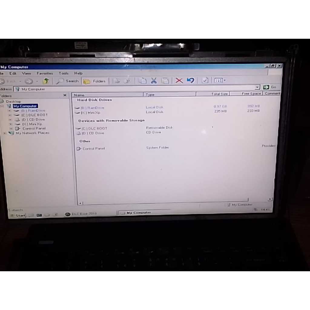 LCD LED Laptop 15,6 Inc TEBAL Konektor 40 Pin
