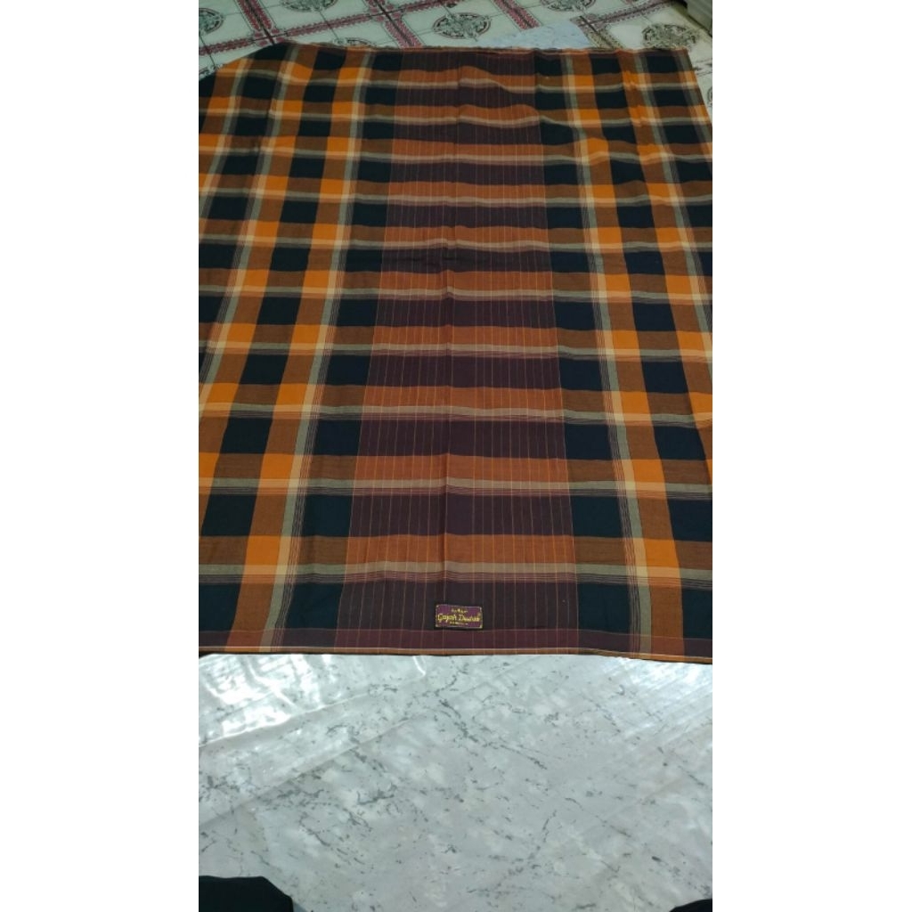 sarung jadul gajah duduk berlian 7000 benang like new preloved