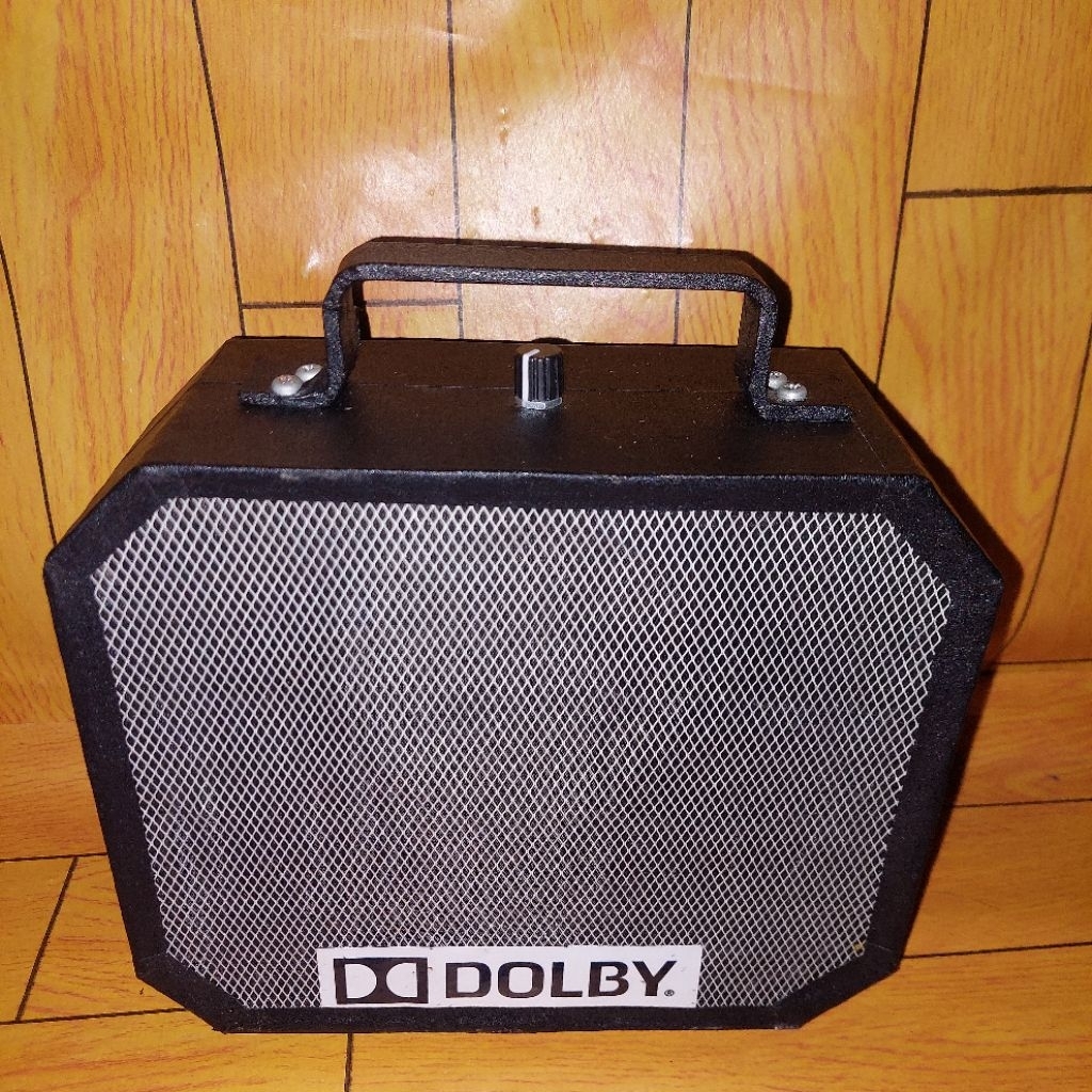 Speaker bluetooth rakitan  bass mantap, bisa di bawa  kemana mana bisa colok listrik