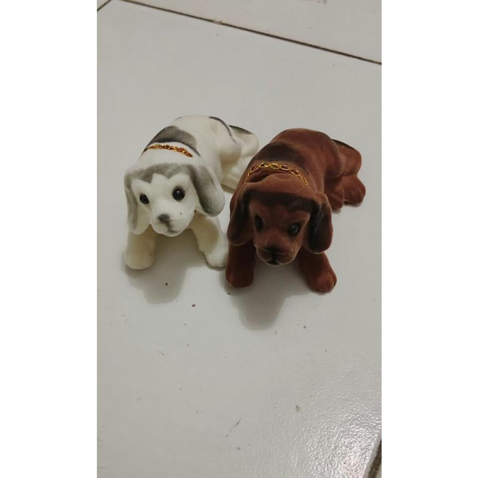 BONEKA PAJANGAN DASHBOARD MOBIL BENTUK ANJING / HIASAN MOBIL KEPALA ANJING GOYANG