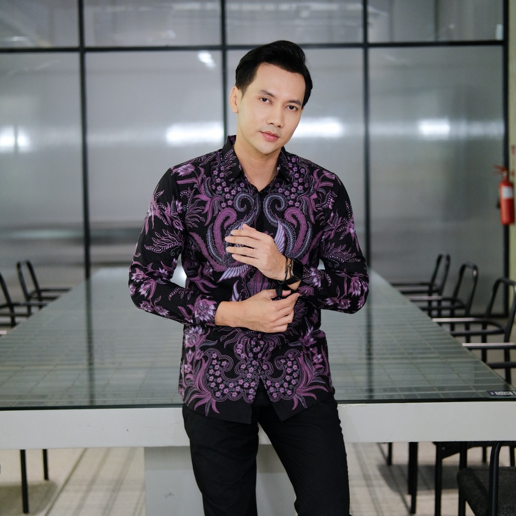 Kemeja Batik Pria Slimfit Motif Gurdo Ungu Salem Baju batik pria lengan panjang original slimfit kem