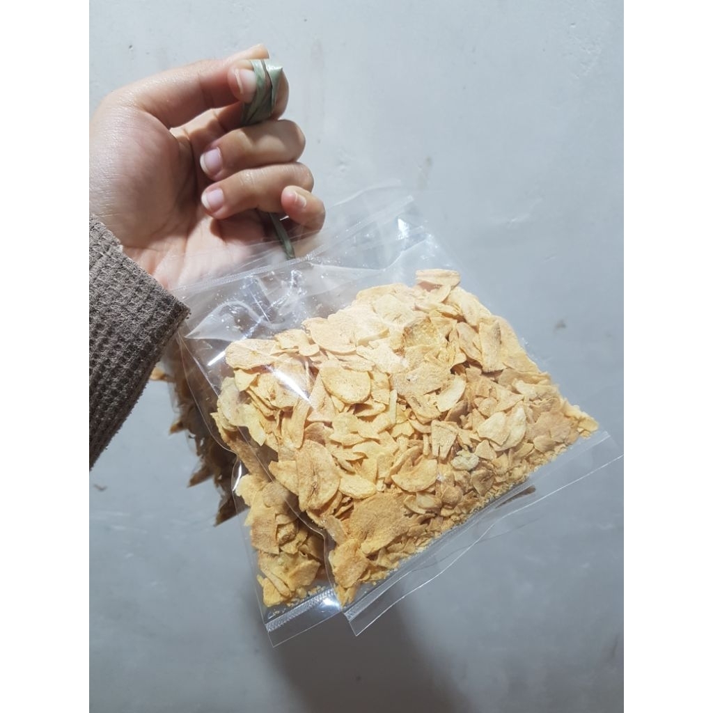 

Bawang Putih Goreng Renyah 100 Gr – Gurih, Wangi, & Tanpa Pengawet | Homemade