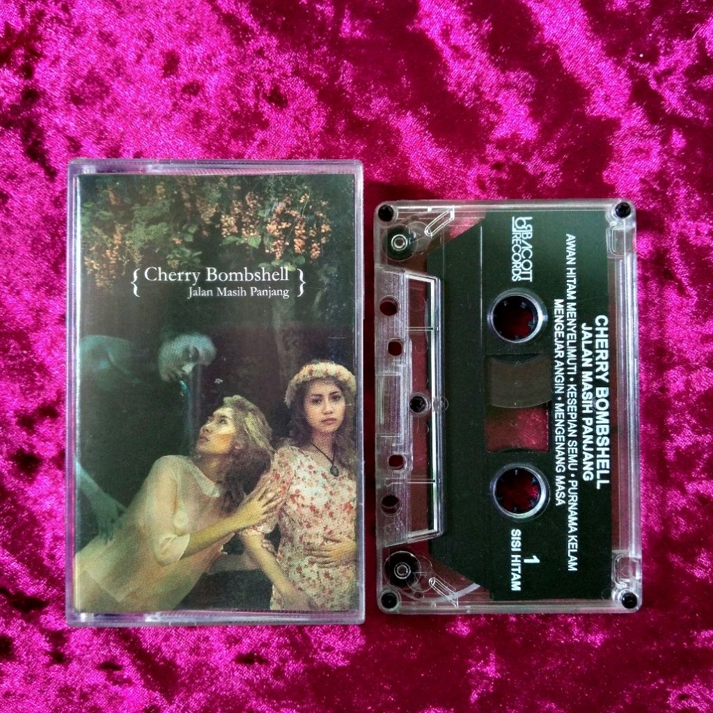 Kaset Cherry Bombshell - Jalan Masih Panjang