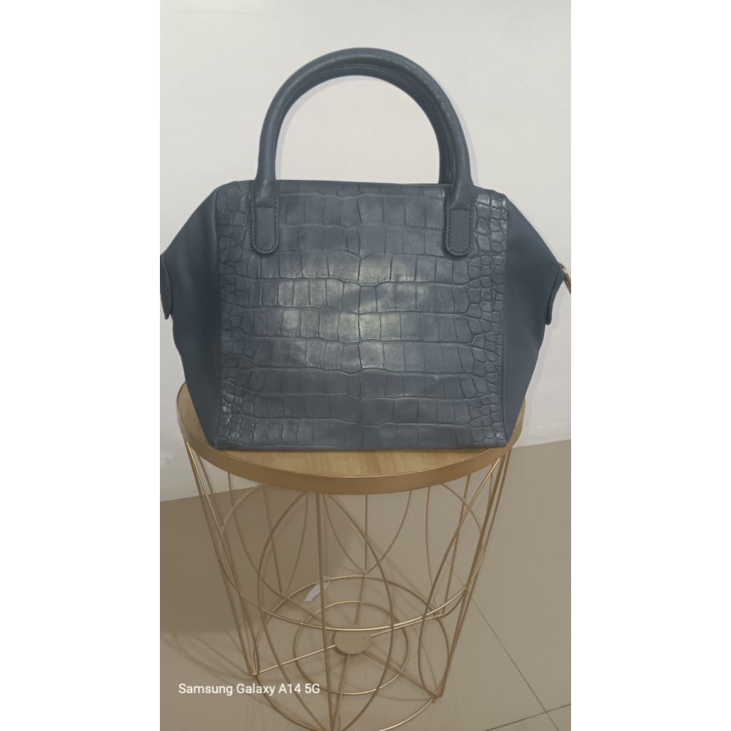 Prelove tas wanita navy by Daphne