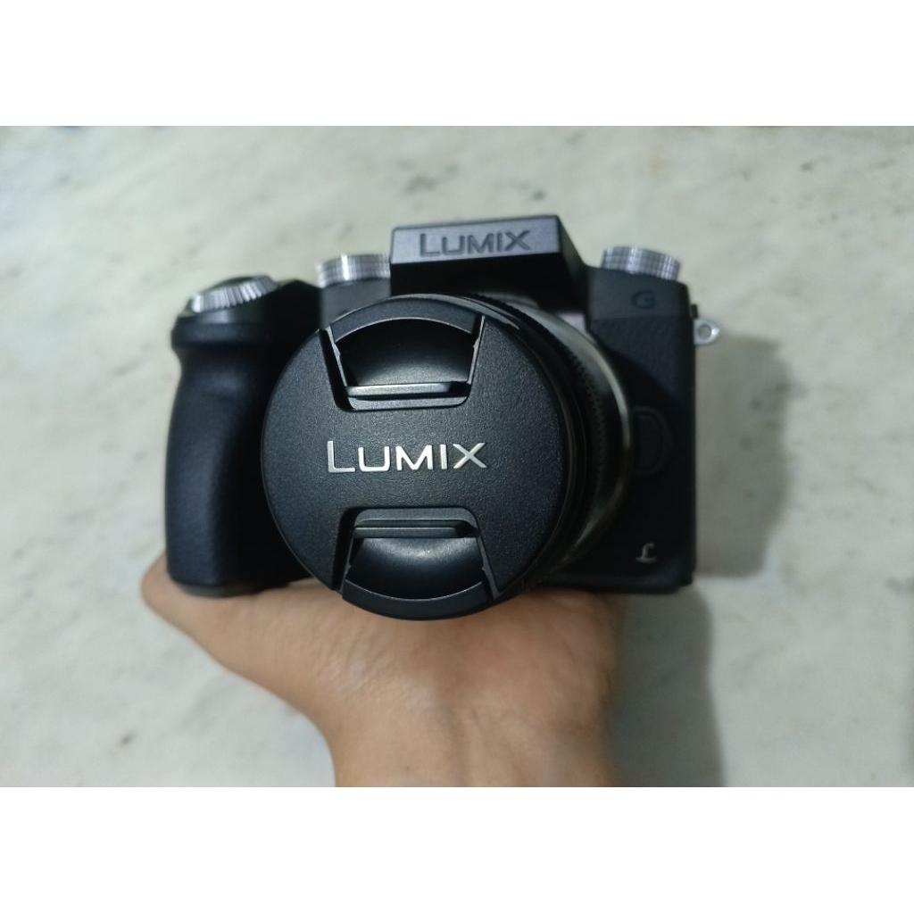 Panasonic Lumix G7 kit 14-42mm Kamera Mirrorless Second Like New Free Gimbal dan Kaos Combed