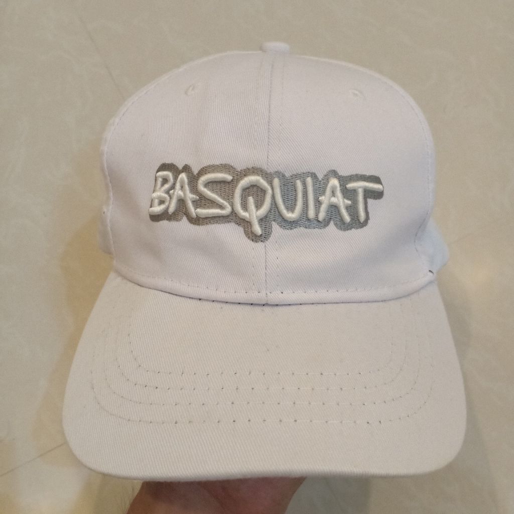 Topi Jean Michel Basquiat Olahraga