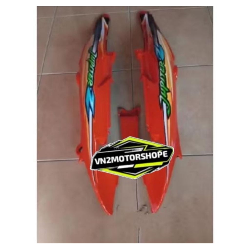 BIDY BELAKANG MOTOR YAMAHA JUPITER Z tahun 2004/Jupiter z lama old oren set striping