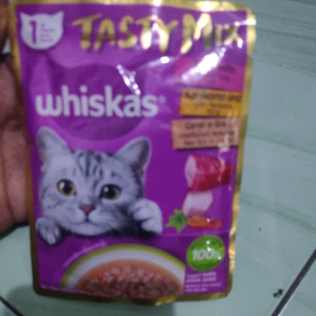 whiskas tasty mix