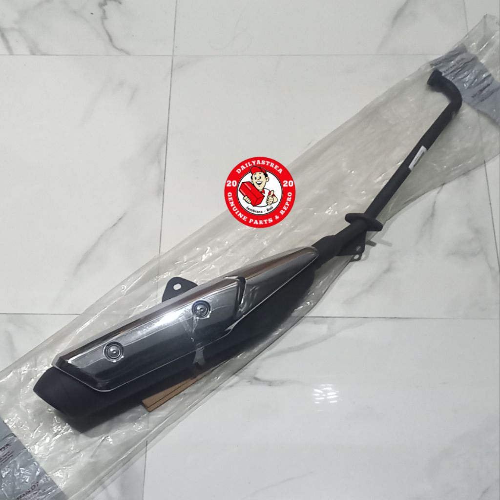 MUFFLER EXHAUST KNALPOT HONDA SUPRA X 125 FI HELM IN ORIGINAL ORI ASLI AHM 18300-KYZ-900