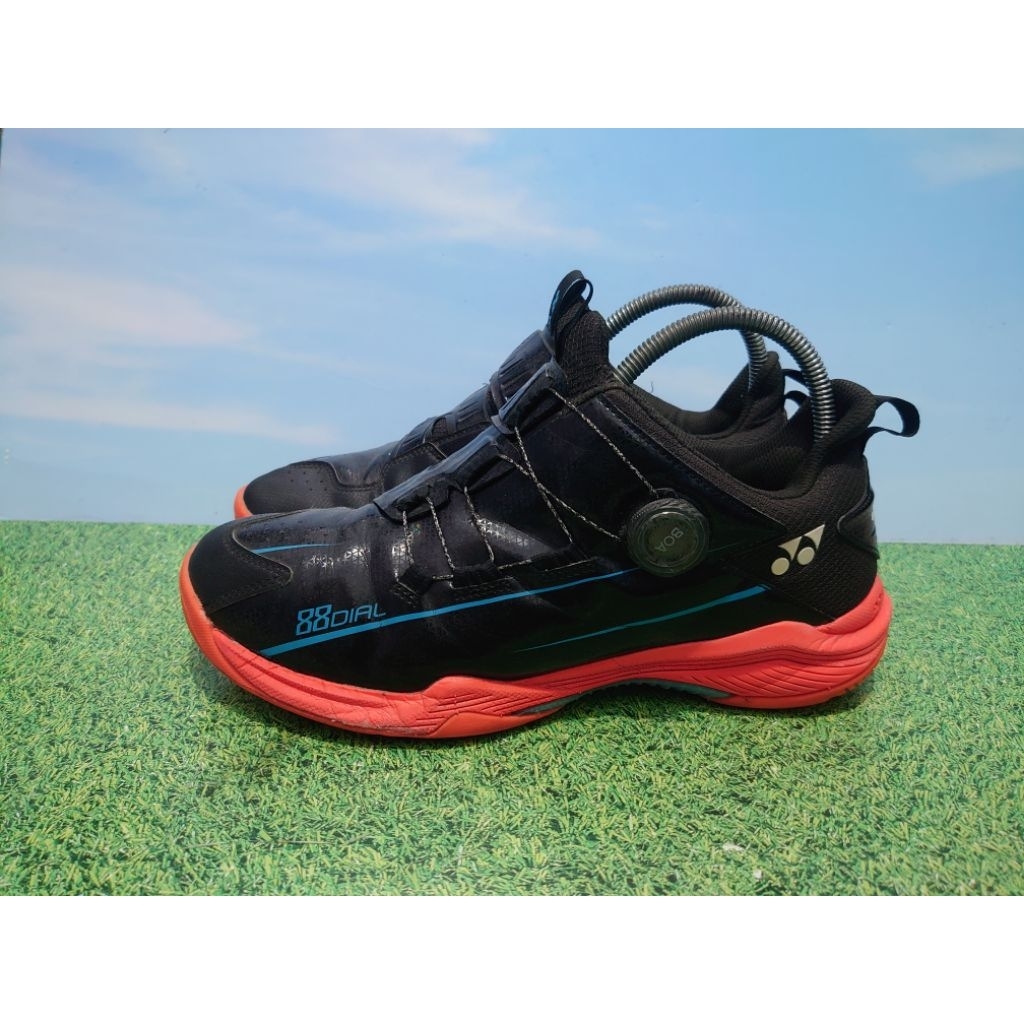 sepatu Badminton Yonex BOA 88 Dial 2 Original size 43