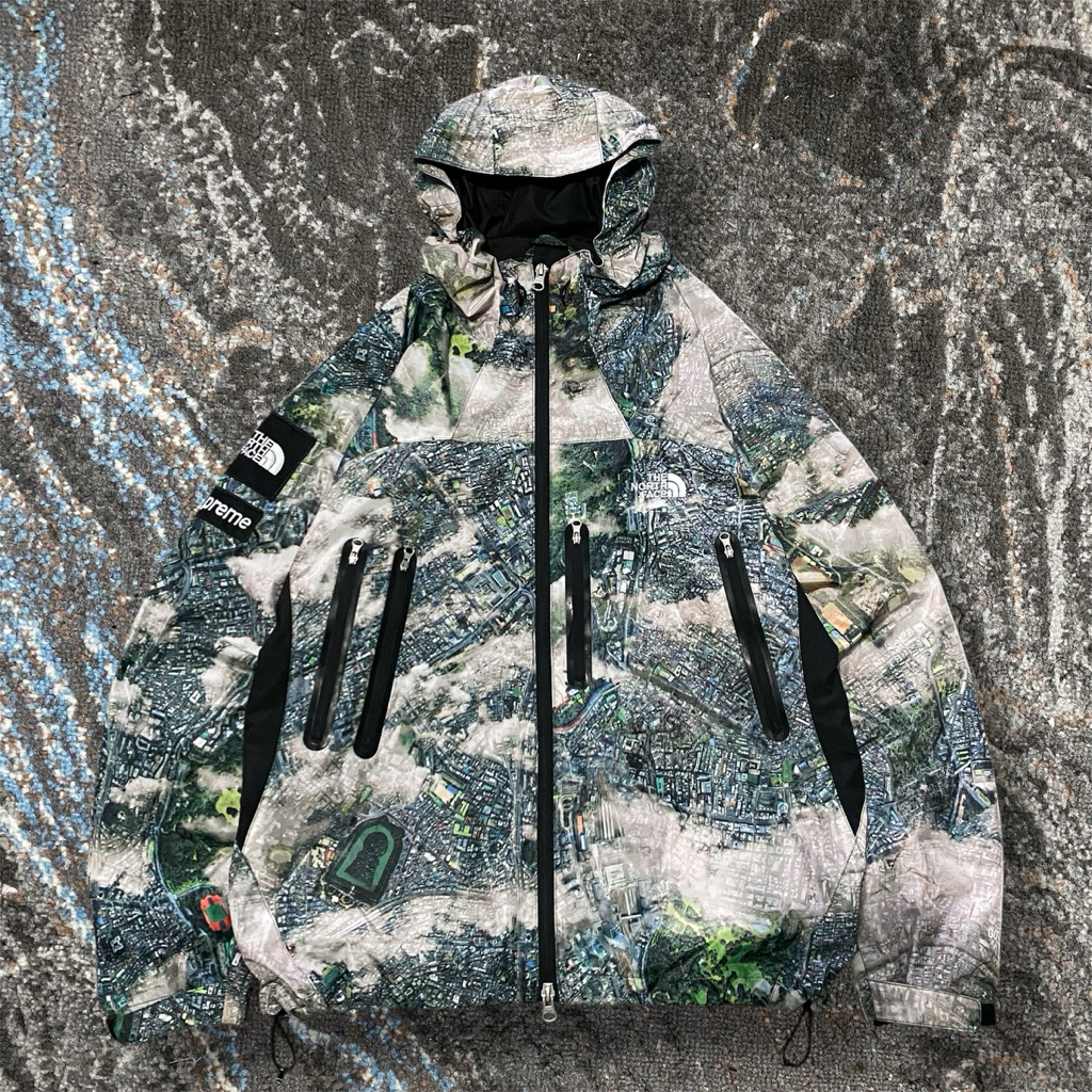 the north face x supreme goretex jacket