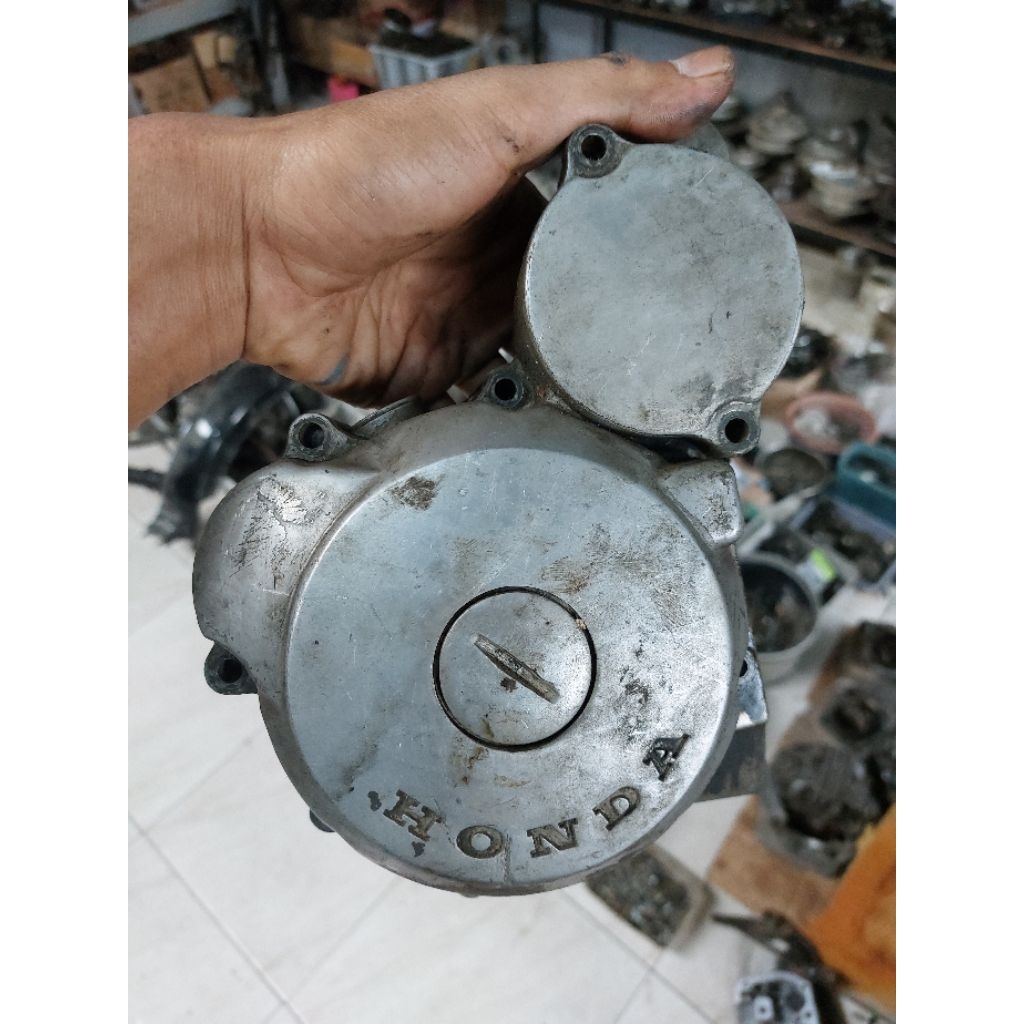 bak magnet tiger lawas original copotan