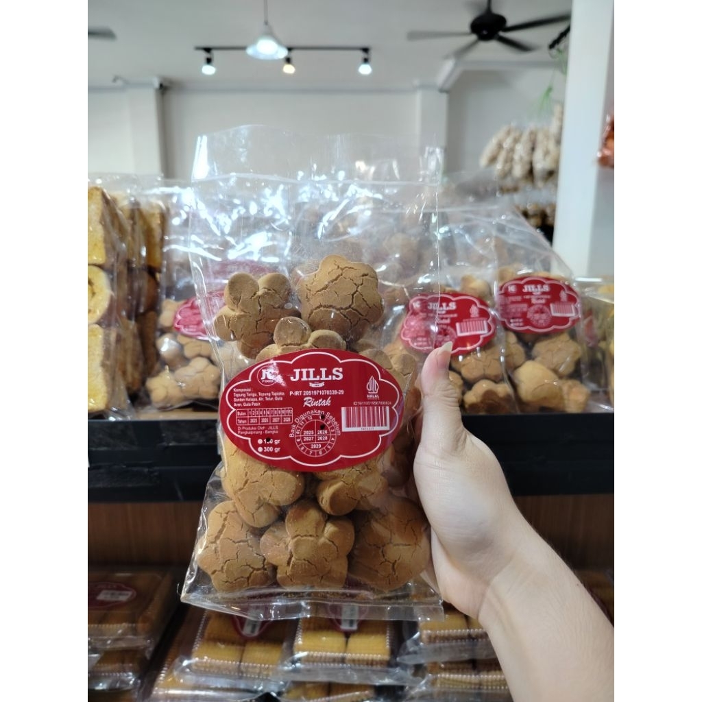 

Kue rintak khas Bangka cap Jills