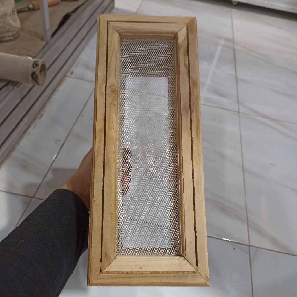 Loster Kayu Jati, angin angin kayu