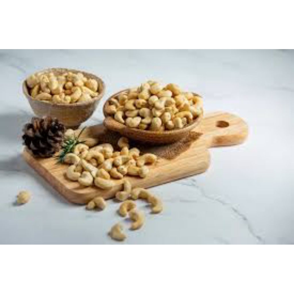 

kacang mete super mentah