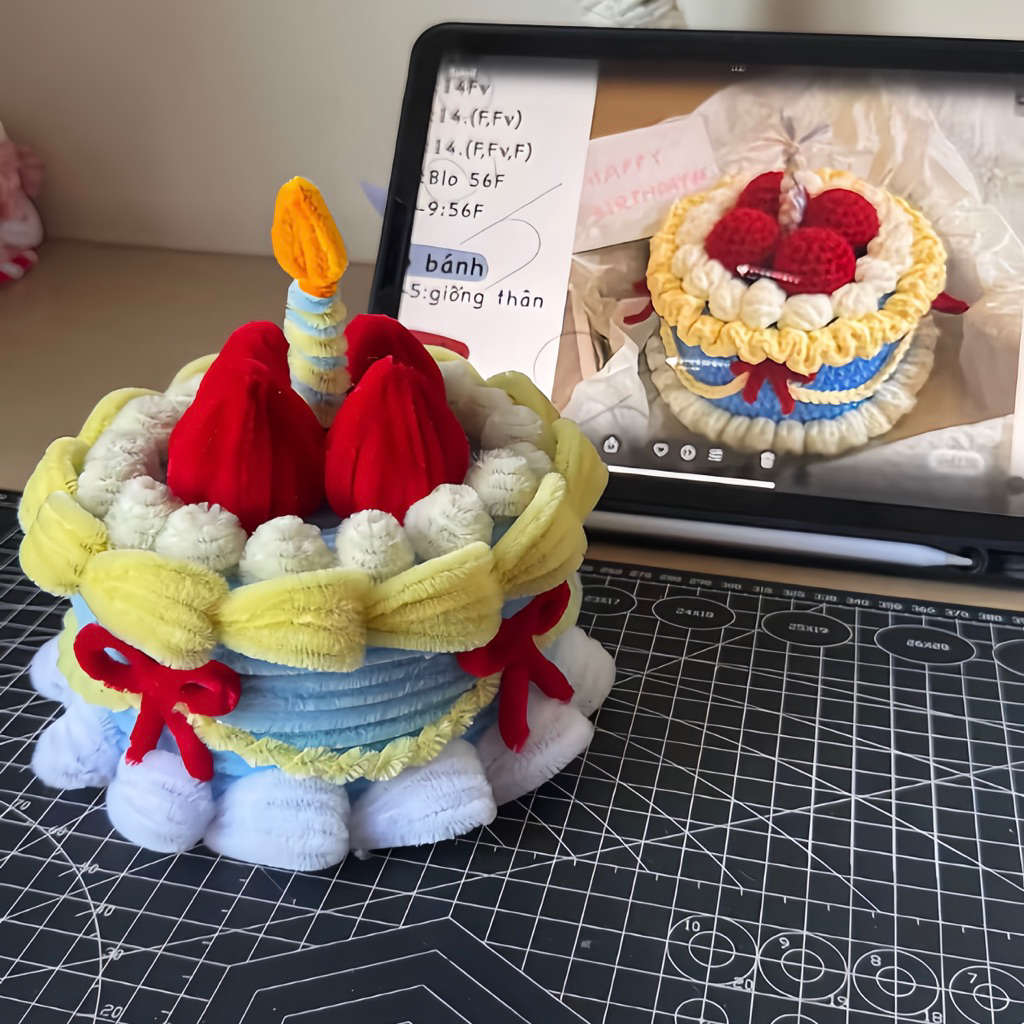 

CAKE BIRTHDAY KAWAT BULU / KUE ULANG TAHUN KAWAT BULU / GIFT ULANG TAHUN