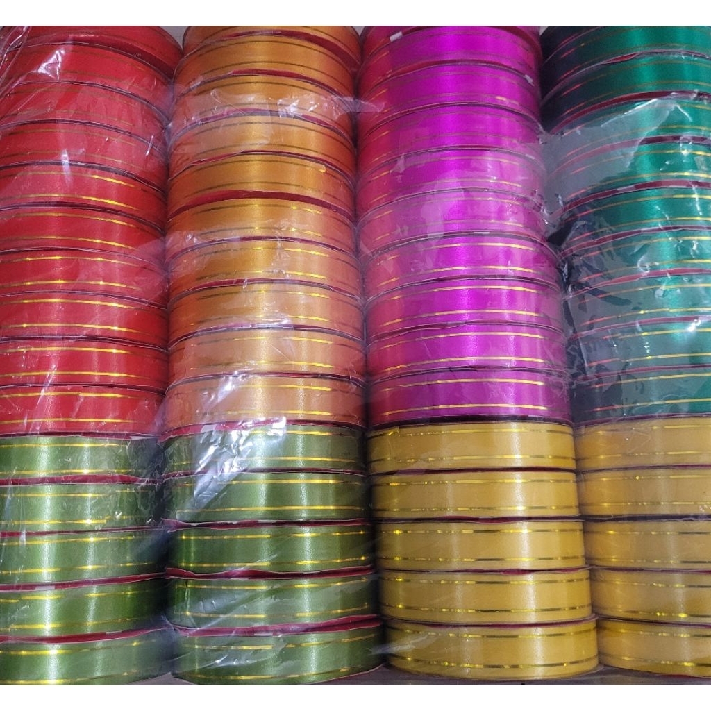 

Pita Kado Lis Emas 2cm . 3/4 IN . Pita Jepang warna lengkap