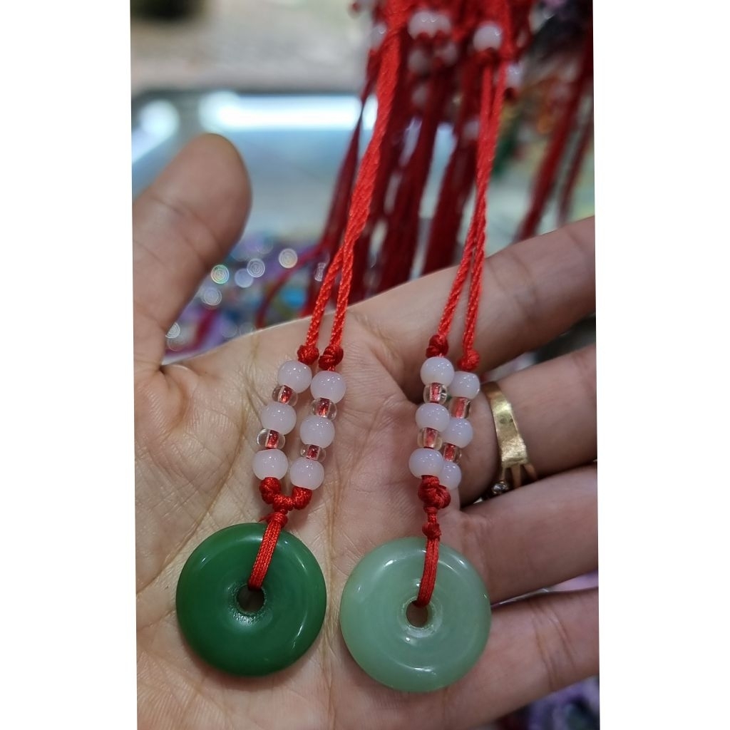 Kalung giok tali