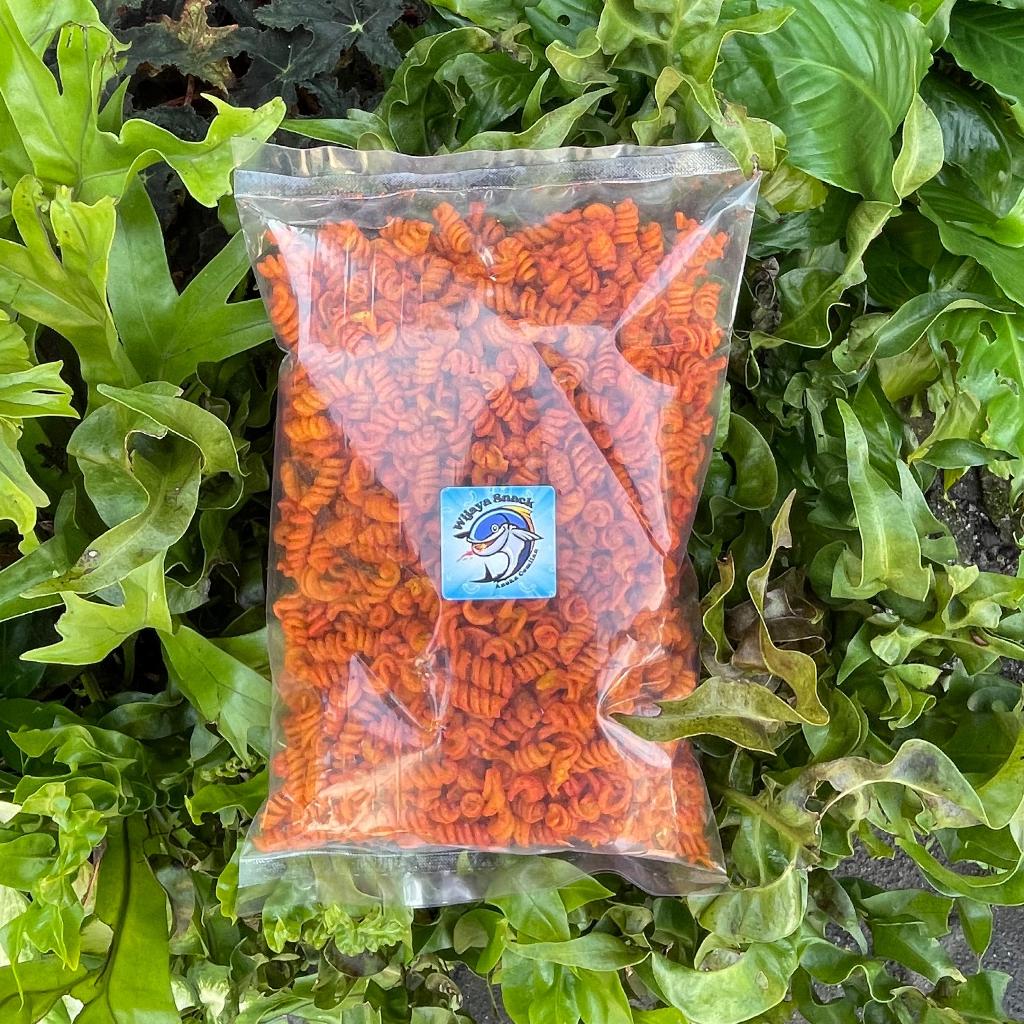 

MAKARONI SPIRAL PEDAS DAUN JERUK 500 GRAM Food Snacks Keripik Viral