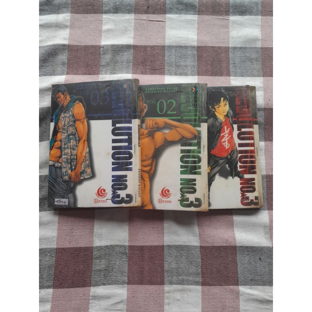 Komik Revolution No.3 1 - 3 Tamat