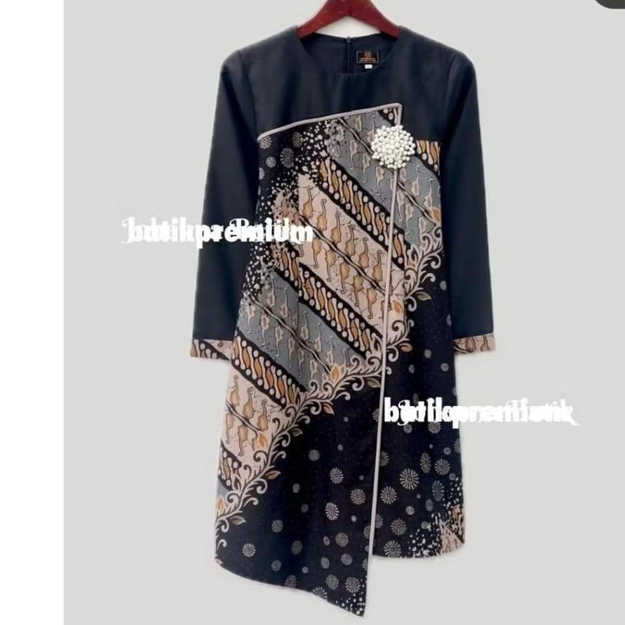 Atasan Wanita Terbaru Batik Solo Elegan