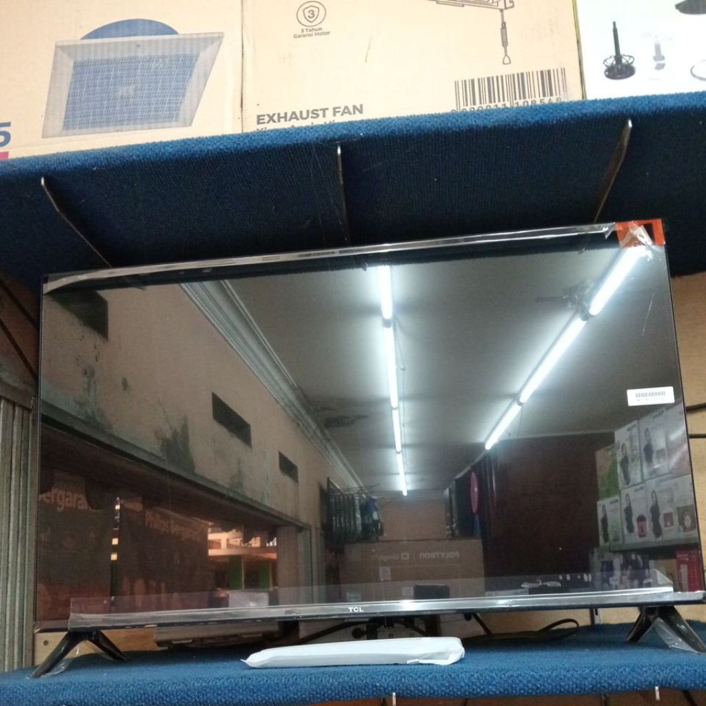 LED tcl android tv 32 inch