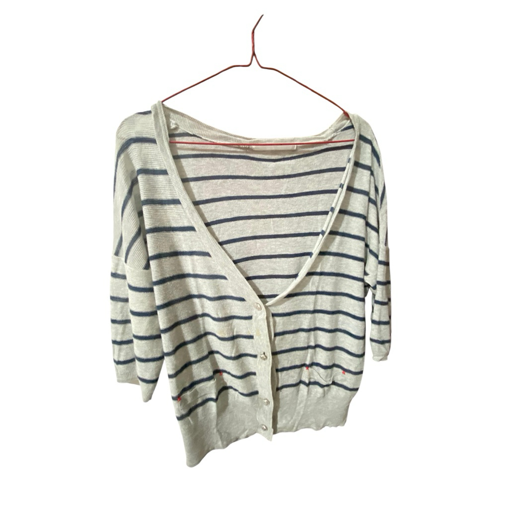 Cardigan Wanita Motif Garis-Garis