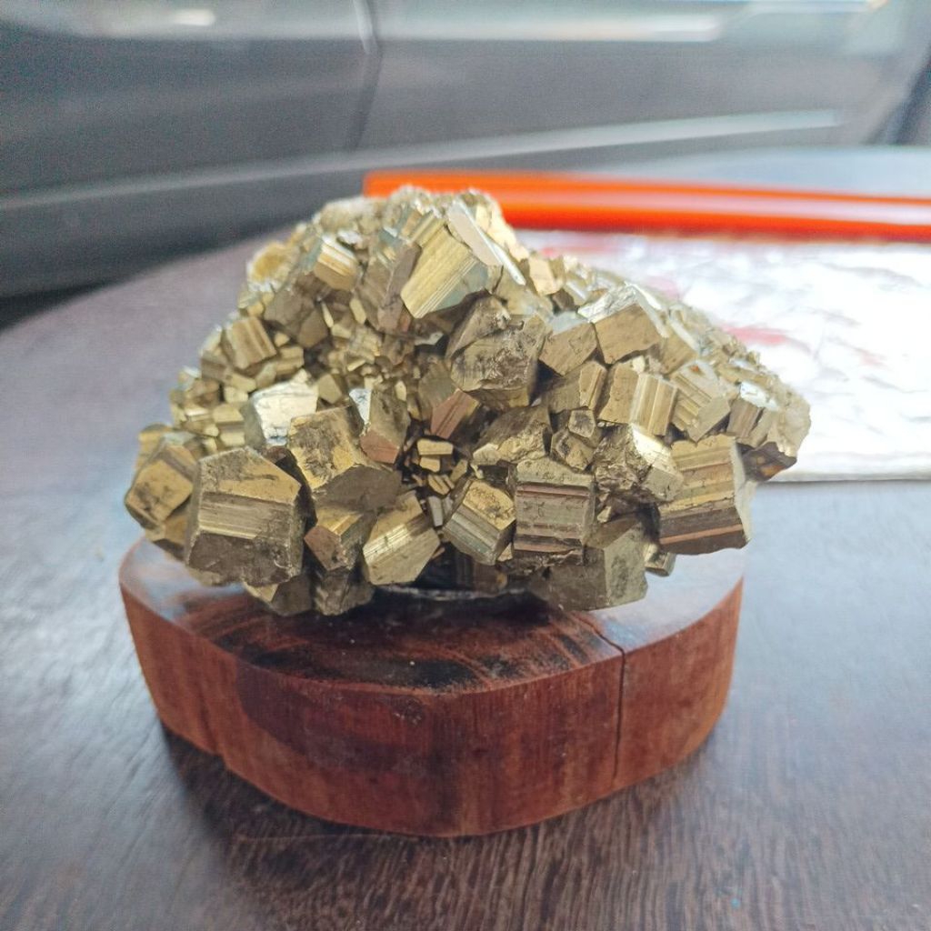 Batu Pyrite / Batu Pirit / Badar Emas