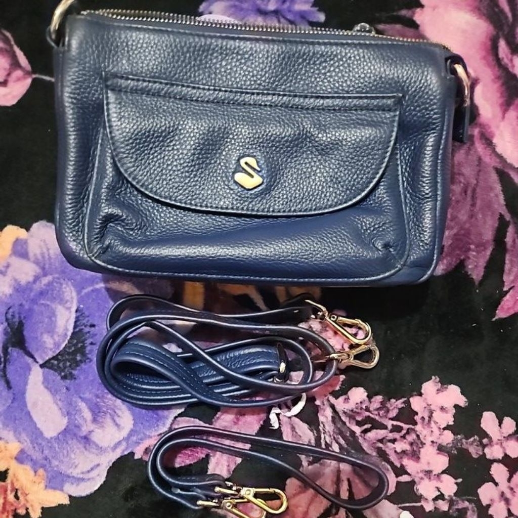 PRELOVED TAS SAVVY LEATHER Original, DIJAMIN SERASA BELI BARU warna biru