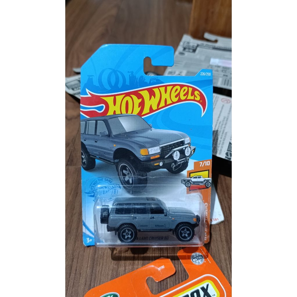 hotwheels toyota land cruiser 80