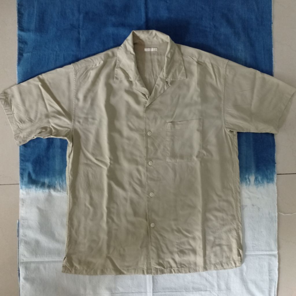 Kemeja Uniqlo Lengan Pendek Open Collar (Global Uni-ql0 Open Collar Short Sleeve) Coklat/Coksu/Grey/