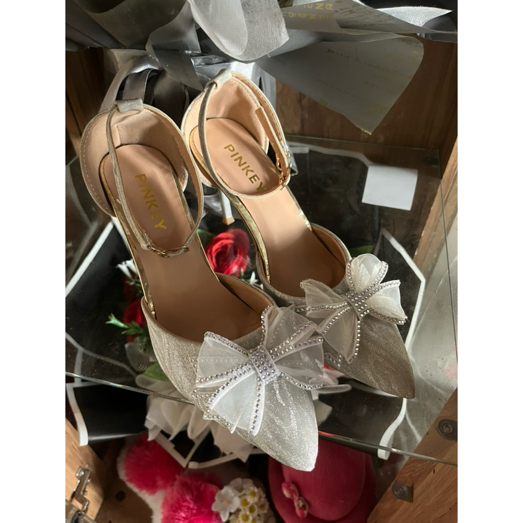 PRELOVED Heels Pita Silver Size 37