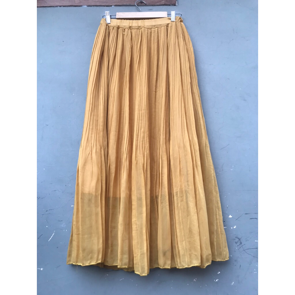 preloved rok plisket rapi-preloved rok sifon plisket-preloved rok mustard-preoved rok kuning-plisket