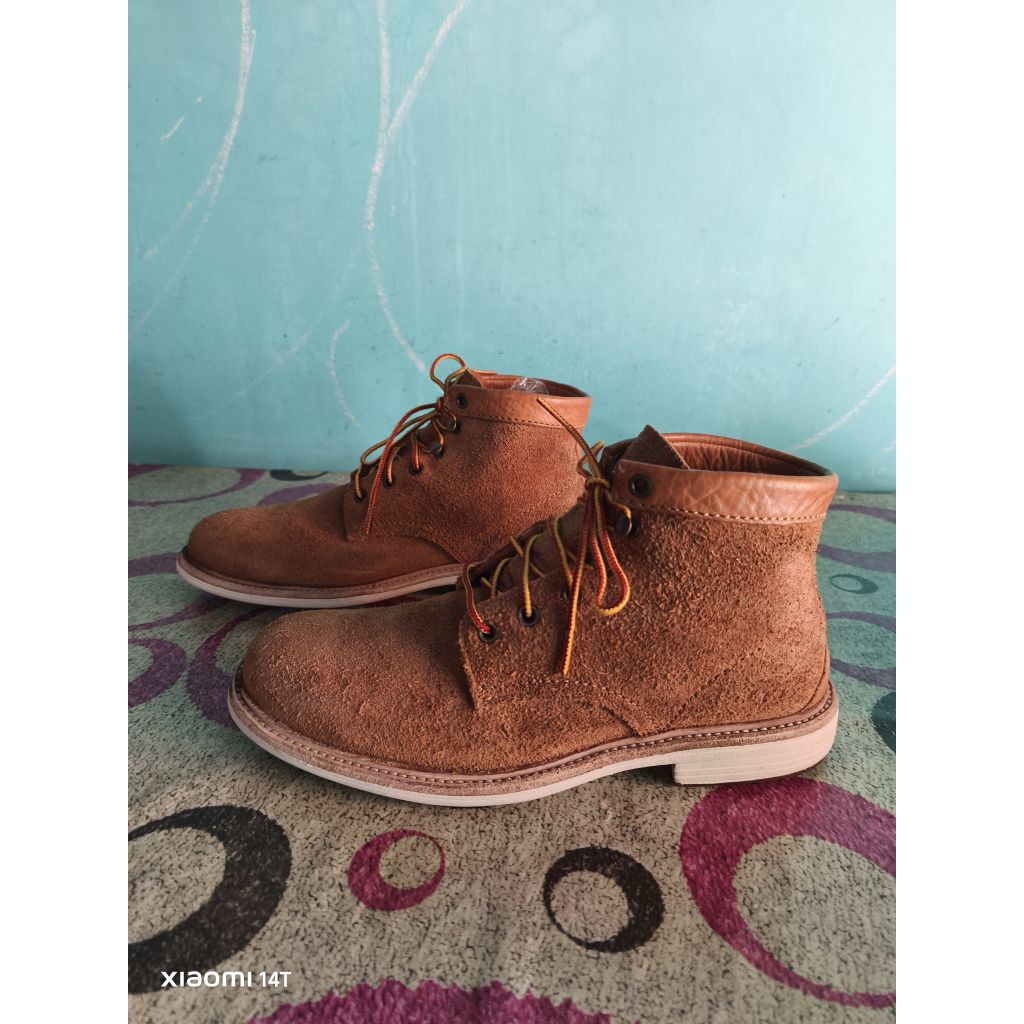 Sepatu Middle Boots UGG