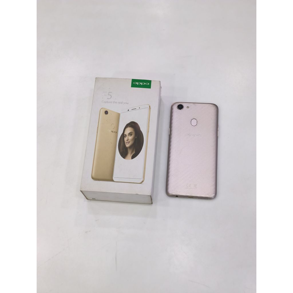 Oppo F5 4/32 GB Fullset second Mulus