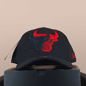 bulls hitam logo doubel merah Topi Pria Baseball Snapback Polos Wanita Unisex Premium