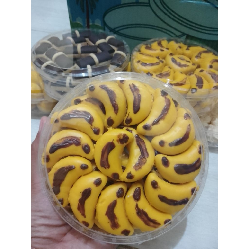 

Pre-order banana cookies enak renyah dimulut berat 500gr
