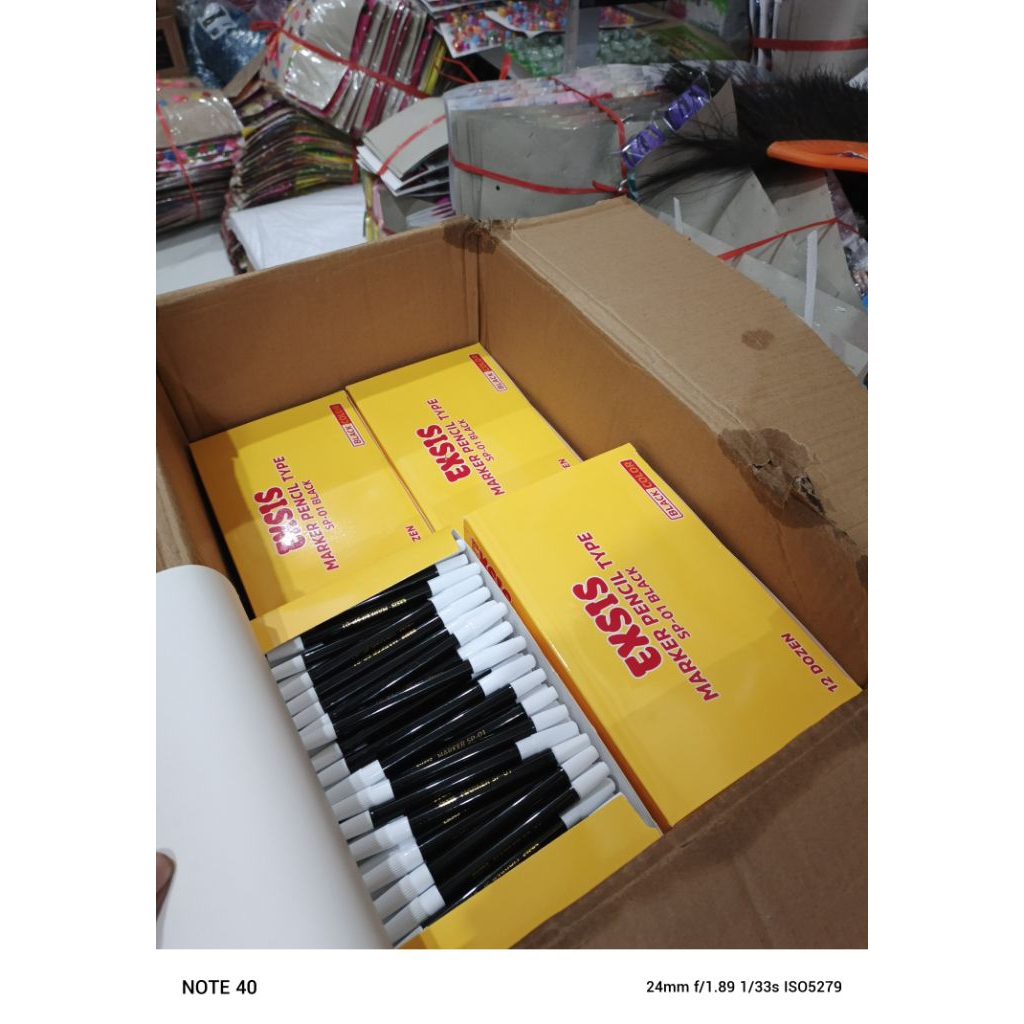 

( 1 box isi 144 pcs ) spidol kecil hitam