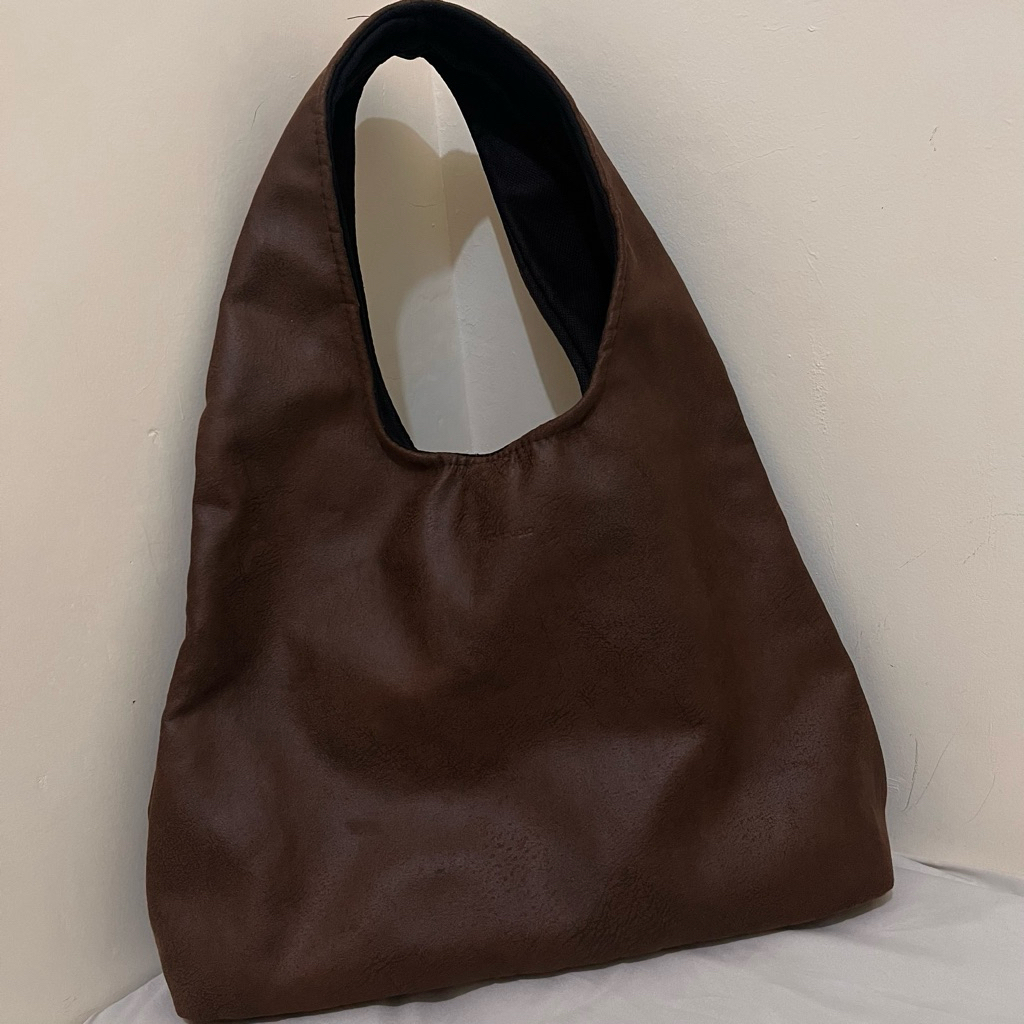 [PRELOVED] Limited Studio - Cloud Bag Medium Leather Edition